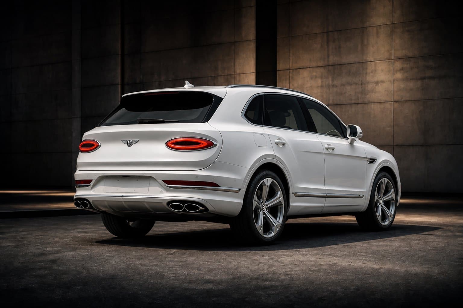 Bentley Bentayga exterior 3