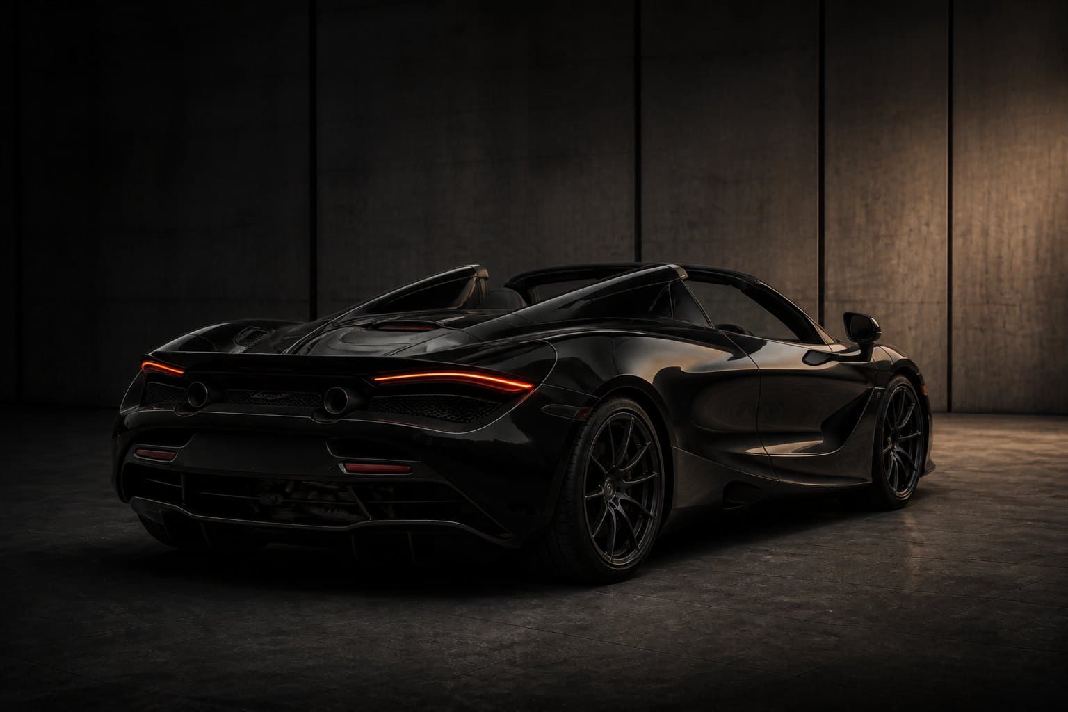 McLaren 720S exterior 3